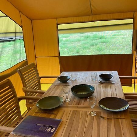 Oh! Campings - Camping Paradis A L'Ombre Des Tilleuls Peyrouse Buitenkant foto