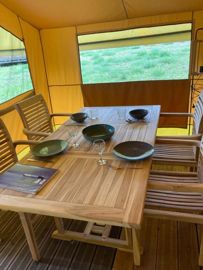 Oh! Campings - Camping Paradis A L'Ombre Des Tilleuls Peyrouse Buitenkant foto
